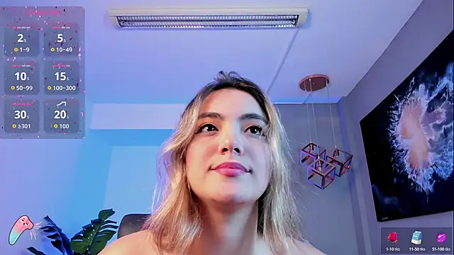 Snapshot of IsabellaaJoness chatting on 03/20/26, 12:32 IsabellaaJoness online show from 03/20/26, 12:32