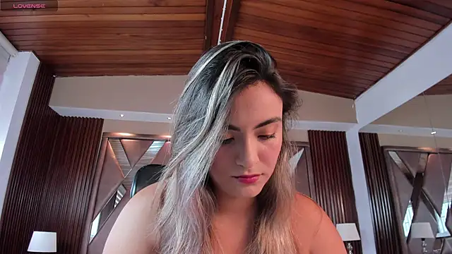 Snapshot of IsabellaaJoness chatting on 05/29/26, 12:03 IsabellaaJoness online show from 05/29/26, 12:03