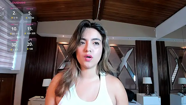 Snapshot of IsabellaaJoness chatting on 07/06/26, 11:51 IsabellaaJoness online show from 07/06/26, 11:51