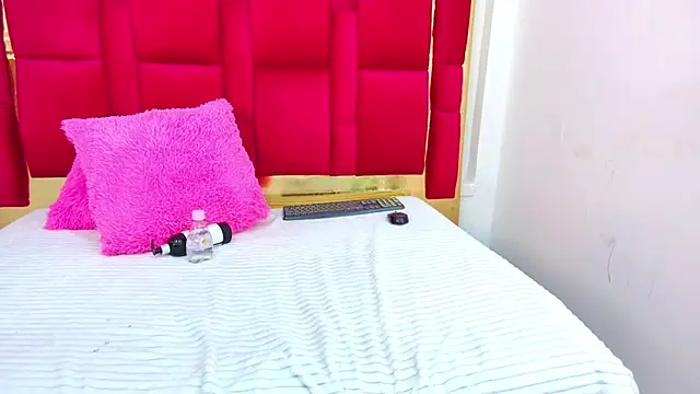 CoralHarrinson online show from 03/22/25, 12:28