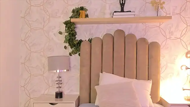 Roma  love online show from 12/11/24, 12:23