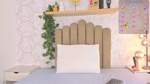 Roma  love online show from 10/20/25, 12:27