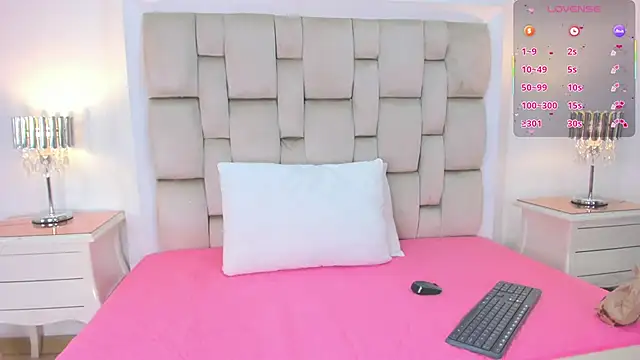 Roma  love online show from 11/13/25, 12:48