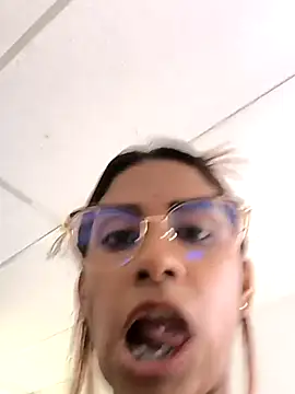 Vivi bless online show from 12/06/24, 07:45