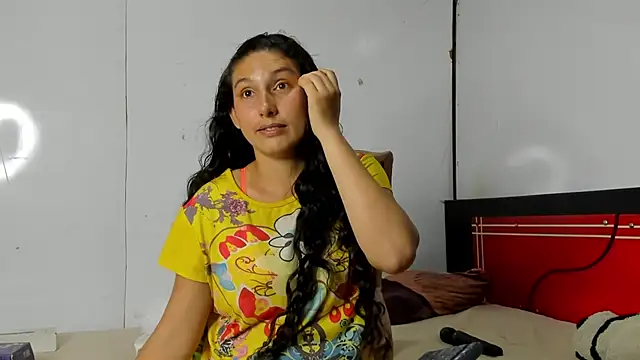 lauren-mark online show from 09/19/25, 12:02