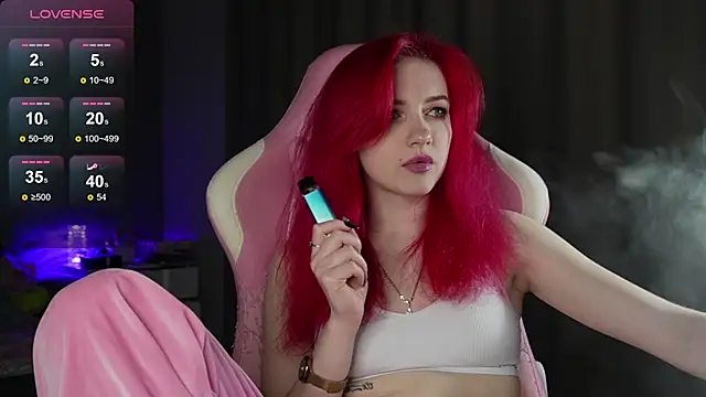 Snapshot of joyhannahh chatting on 10/26/25, 01:28 joyhannahh online show from 10/26/25, 01:28