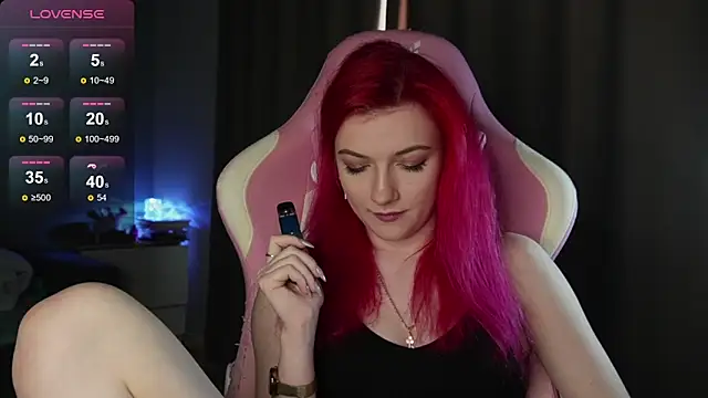 Snapshot of joyhannahh chatting on 11/25/25, 12:16 joyhannahh online show from 11/25/25, 12:16