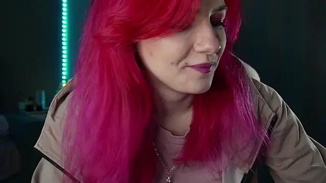 Snapshot of joyhannahh chatting on 12/17/25, 06:47 joyhannahh online show from 12/17/25, 06:47