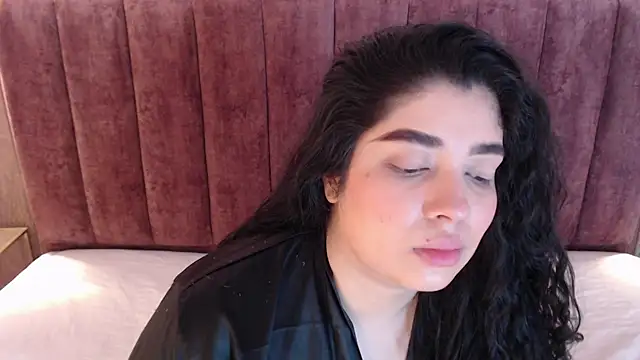 AgathaLynx online show from 02/11/25, 12:16