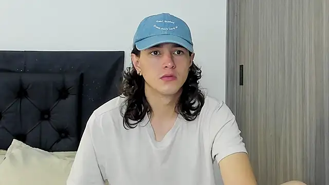 Snapshot of alex_connorr chatting on 01/27/25, 03:39 alex connorr online show from 01/27/25, 03:39