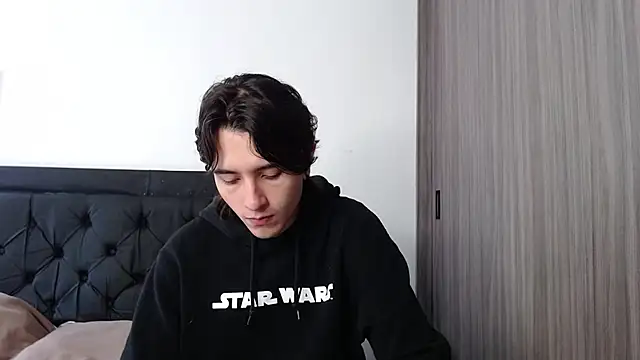 Snapshot of alex_connorr chatting on 03/05/25, 03:07 alex connorr online show from 03/05/25, 03:07