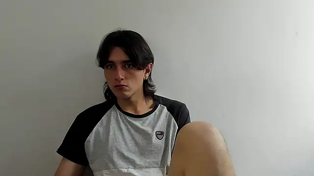 Snapshot of alex_connorr chatting on 03/21/25, 05:56 alex connorr online show from 03/21/25, 05:56