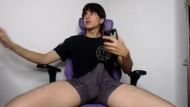 alex connorr online show from 12/21/25, 12:29