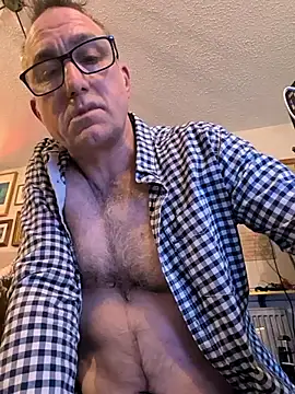 Snapshot of bibananaman chatting on 04/08/26, 10:10 bibananaman online show from 04/08/26, 10:10