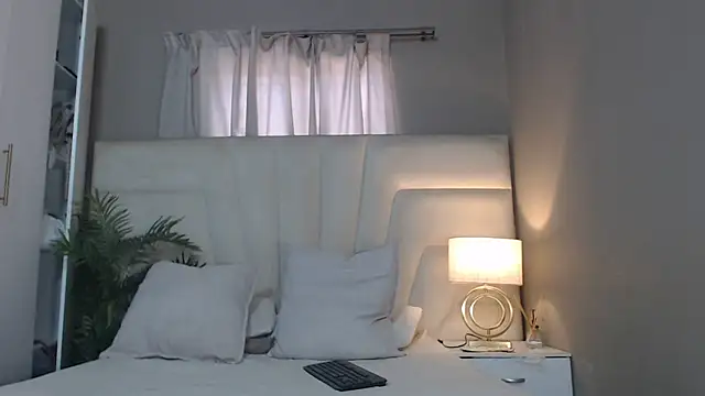 Snapshot of naughtyblackdolie chatting on 04/03/26, 10:13 naughtyblackdolie online show from 04/03/26, 10:13
