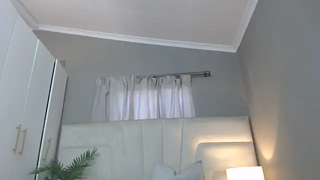 Snapshot of naughtyblackdolie chatting on 05/03/26, 11:27 naughtyblackdolie online show from 05/03/26, 11:27