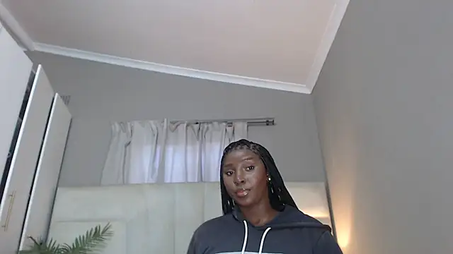 Snapshot of naughtyblackdolie chatting on 05/07/26, 12:21 naughtyblackdolie online show from 05/07/26, 12:21