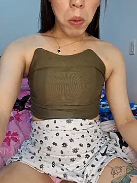 Snapshot of diosagolden chatting on 02/15/26, 06:54 diosagolden online show from 02/15/26, 06:54