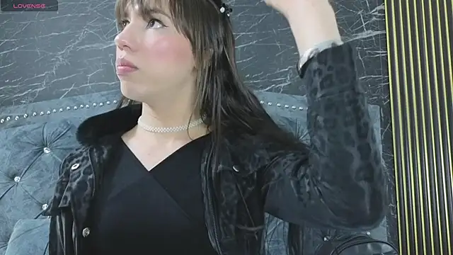 Snapshot of diosagolden chatting on 02/16/26, 09:00 diosagolden online show from 02/16/26, 09:00