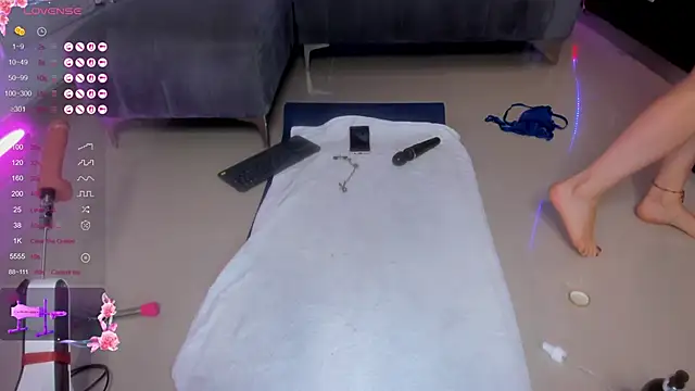 Anna parkker  online show from 03/01/25, 02:23