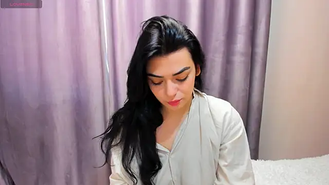 Snapshot of _cleopattra_ chatting on 12/05/24, 08:00 cleopattra online show from 12/05/24, 08:00