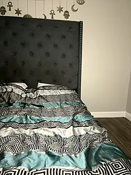 juicyyy323 online show from 12/16/25, 12:59