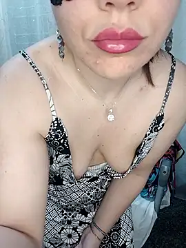 SexySweetPaola online show from 05/08/26, 08:08