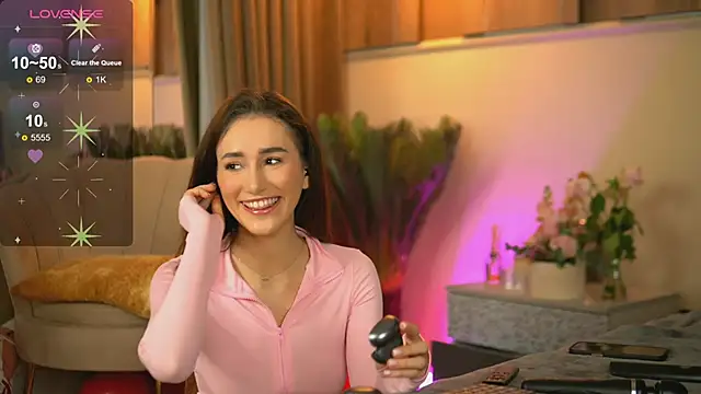 EmilyRaymont online show from 03/11/25, 10:20