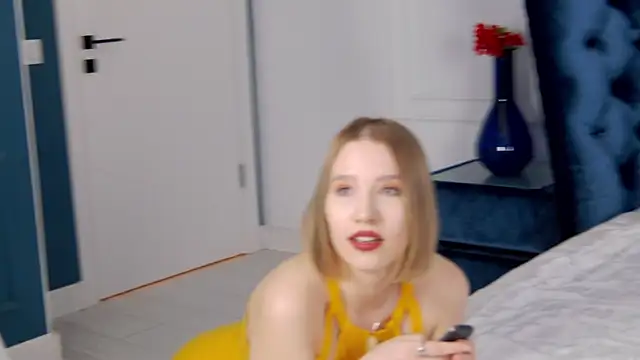 LiliLinn online show from 02/21/25, 02:06