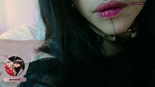 NinaInk online show from 11/15/25, 02:24