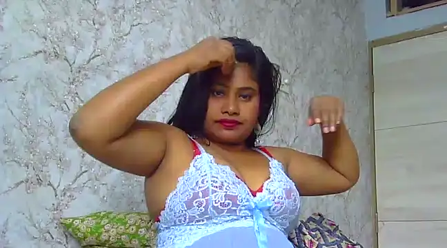 Snapshot of sexy_roma chatting on 01/24/25, 08:34 sexy roma online show from 01/24/25, 08:34