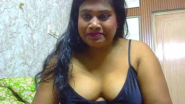 Snapshot of sexy_roma chatting on 11/14/25, 03:33 sexy roma online show from 11/14/25, 03:33