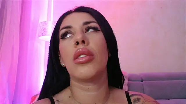 LaylaCruzRose online show from 05/29/26, 05:05
