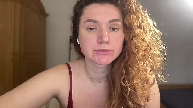 Snapshot of Foxy_and_classy chatting on 02/23/26, 12:46 Foxy and classy online show from 02/23/26, 12:46