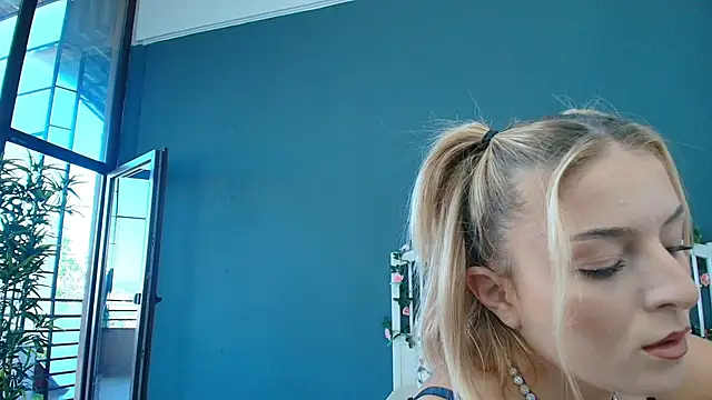 AlicePirs online show from 06/21/26, 04:15