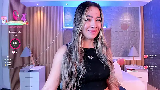 Alessia Taylorr online show from 10/25/25, 12:45