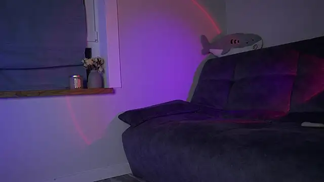 GlamourNova online show from 02/05/25, 03:09