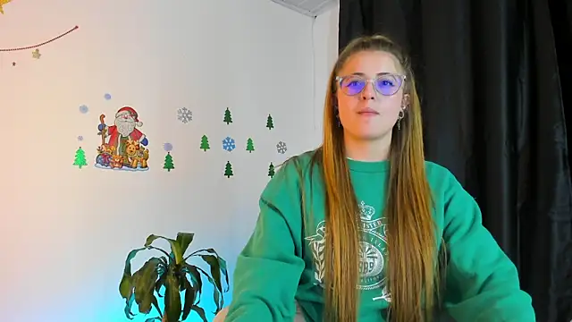 Snapshot of tekila__ chatting on 12/11/24, 11:43 tekila online show from 12/11/24, 11:43