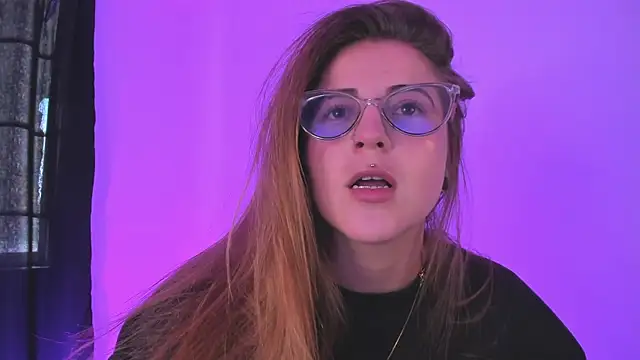 Snapshot of tekila__ chatting on 01/03/25, 05:31 tekila online show from 01/03/25, 05:31