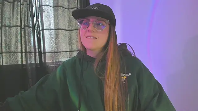 Snapshot of tekila__ chatting on 03/01/25, 07:04 tekila online show from 03/01/25, 07:04