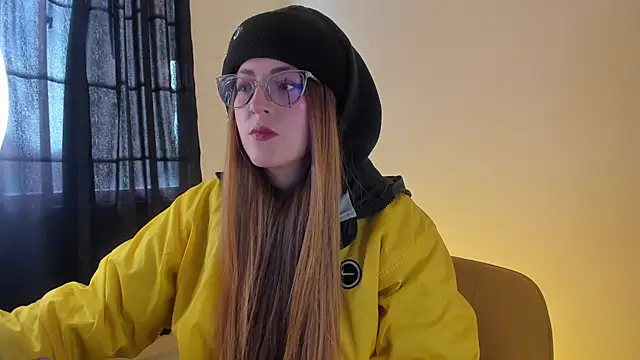 Snapshot of tekila__ chatting on 03/13/25, 09:37 tekila online show from 03/13/25, 09:37