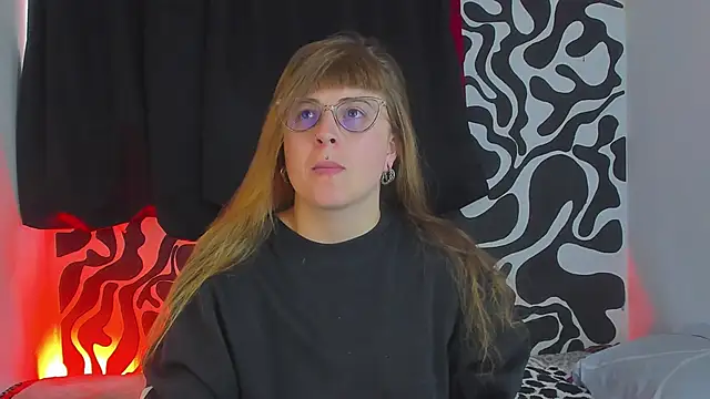 Snapshot of tekila__ chatting on 09/08/25, 04:28 tekila online show from 09/08/25, 04:28