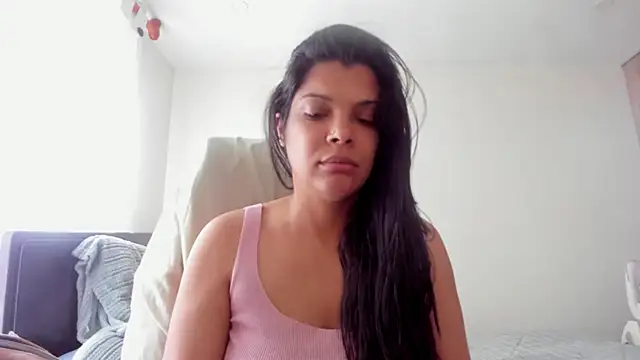 Snapshot of Sweetdreamses_ chatting on 10/09/25, 02:26 Sweetdreamses online show from 10/09/25, 02:26