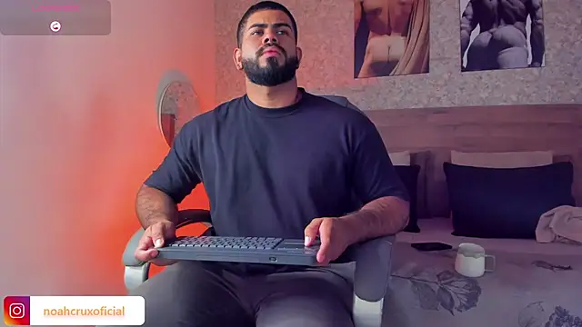 noah crux online show from 10/23/25, 08:29