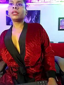 Snapshot of Camille_rose_ chatting on 12/01/24, 08:53 Camille rose online show from 12/01/24, 08:53