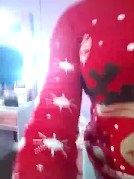 Snapshot of Camille_rose_ chatting on 12/29/24, 01:38 Camille rose online show from 12/29/24, 01:38