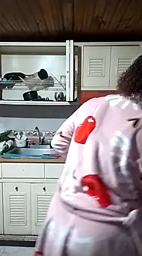 Snapshot of Camille_rose_ chatting on 03/12/25, 01:14 Camille rose online show from 03/12/25, 01:14