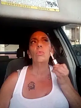 BettyBoo333 online show from 05/17/26, 12:23
