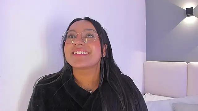 ellamontoya online show from 02/11/25, 10:48