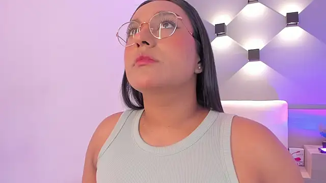 ellamontoya online show from 03/17/25, 05:12